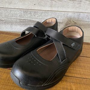 DREW womens 8W Orchid Strap Black Leather Orthopedic Shoes 14370-12